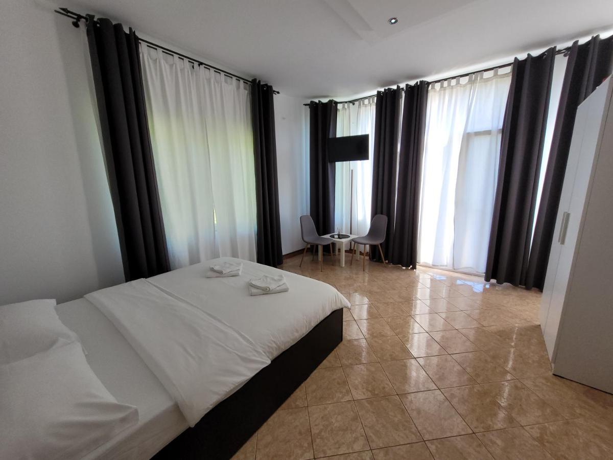 Casa Patryk Hotel Orsova Luaran gambar
