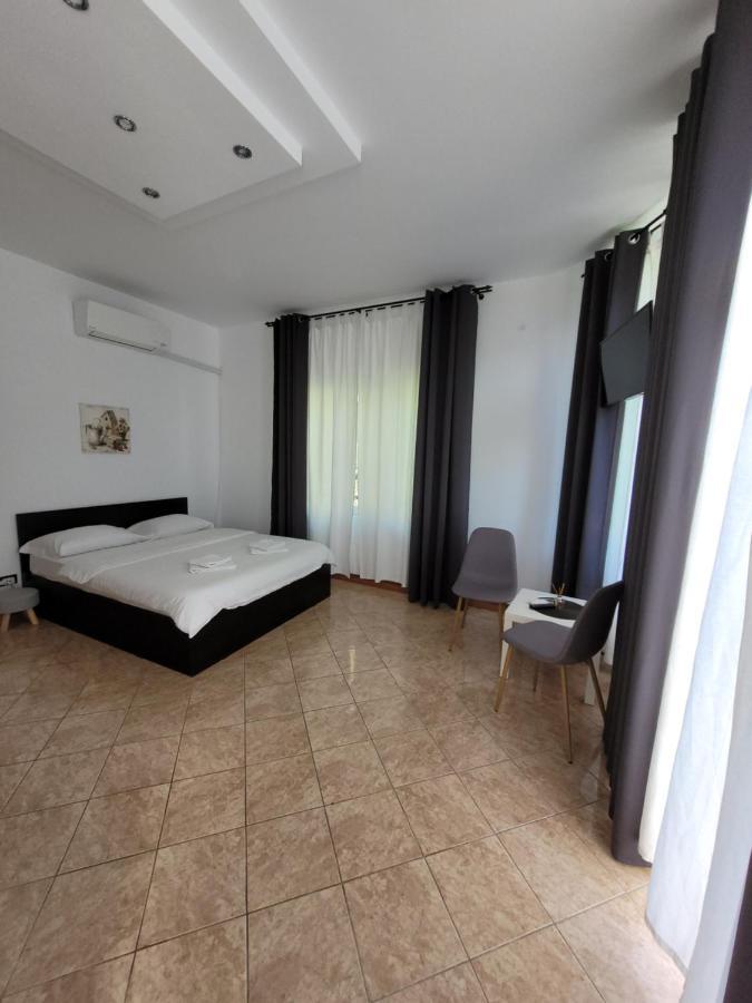 Casa Patryk Hotel Orsova Luaran gambar